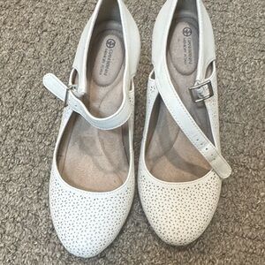 Giani Bernini Memory Foam Mary Jane heels